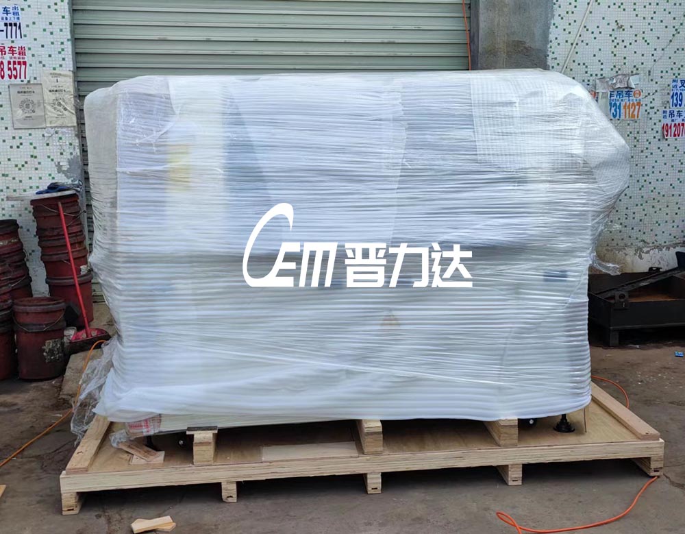 兩臺高配波峰焊出口德國漢堡市，全英文界面